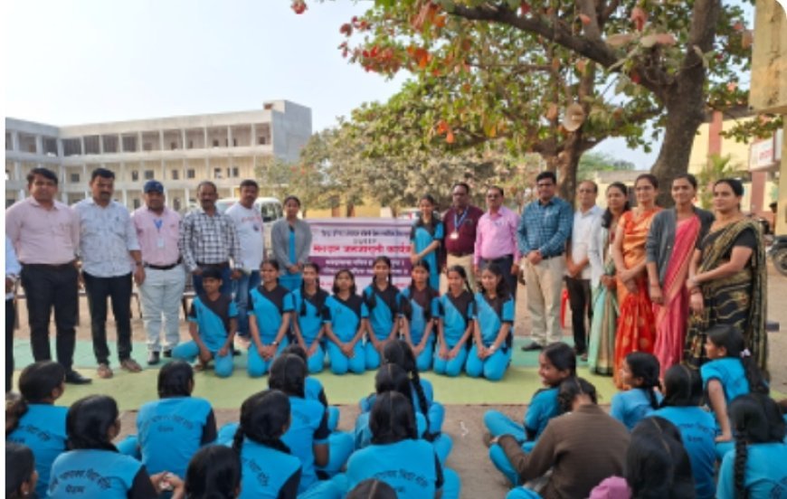 मतदार जनजागृती संदर्भात जिल्हा स्वीप पथकाने पैठण येथे दिली भेट.