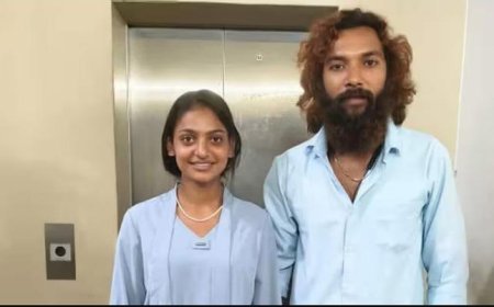 कुंभ मेला फेम मोनालिसा पहुंचीं पुलिस स्टेशन, लगाए पिता पर आरोप