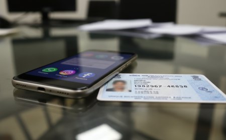 आधार से लिंक होंगे WhatsApp-Facebook? जानें सरकार का प्लान