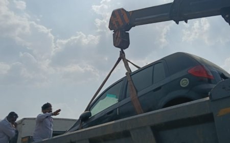 बेवारस वाहनांविरुद्ध मनपाची कारवाई सुरूच; 08 वाहने जप्त, 07 ला स्पॉट फाइन.