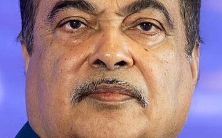 केंद्रीय सड़क परिवहन और  भारत में पेट्रोल और डीजल वाहनों का "कोई भविष्य नहीं" .नितिन गडकरी .