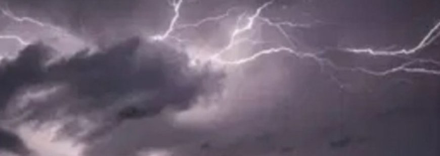 Maharashtra  - IMD Forecasts Unseasonal Rain, Thunderstorms in Maharashtra for Next Three Days: Pune, Mumbai, Konkan, Marathwada on Alert.
