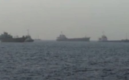 Iran Waives Strait of Hormuz Transit Fees for 60 Days Under US Deal; Demands Advance Clearance from Vessels.