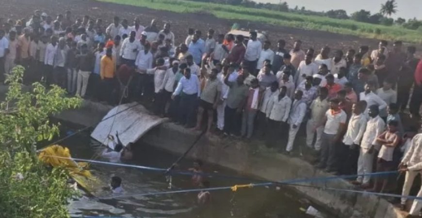 Several Dead After Pick-up Vehicle Falls Into Well in Solapur’s Malshiras.