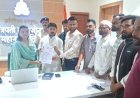 "प्रमाणपत्र के लिए नागरिकों को न दौड़ाया जाए: राकांपा प्रतिनिधिमंडल ने अतिरिक्त आयुक्त को सौंपा मांग-पत्र"