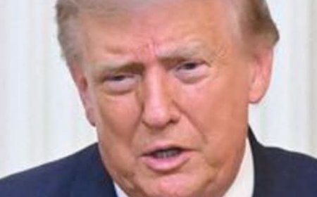 "‘We Will Bomb Tehran’s Infrastructure’: Trump Issues New Threat Over Strait of Hormuz Attacks"