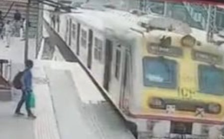 "Panic In Mumbai Local: 5 Blast-Like Sounds Heard At Vile Parle Station".