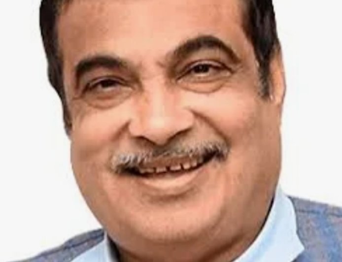 "E20 पेट्रोलच्या मुद्यावरून राजकीय धुरळा; उद्धव ठाकरेंनी गडकरींना धारेवर धरले"