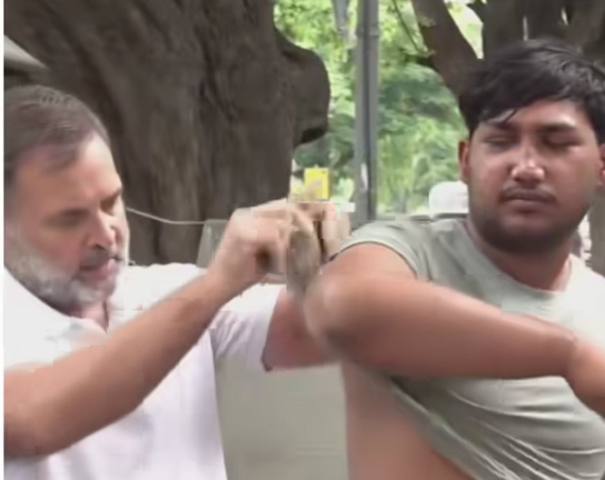 "Rahul Gandhi Brings Injured Student Before Media, Alleges Delhi Police Used Pellet Guns On NEET Protesters".
