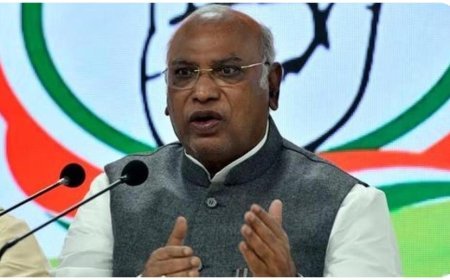 Sugar Crisis Before Festive Season: Kharge Challenges Centre’s Atmanirbhar Bharat Claim