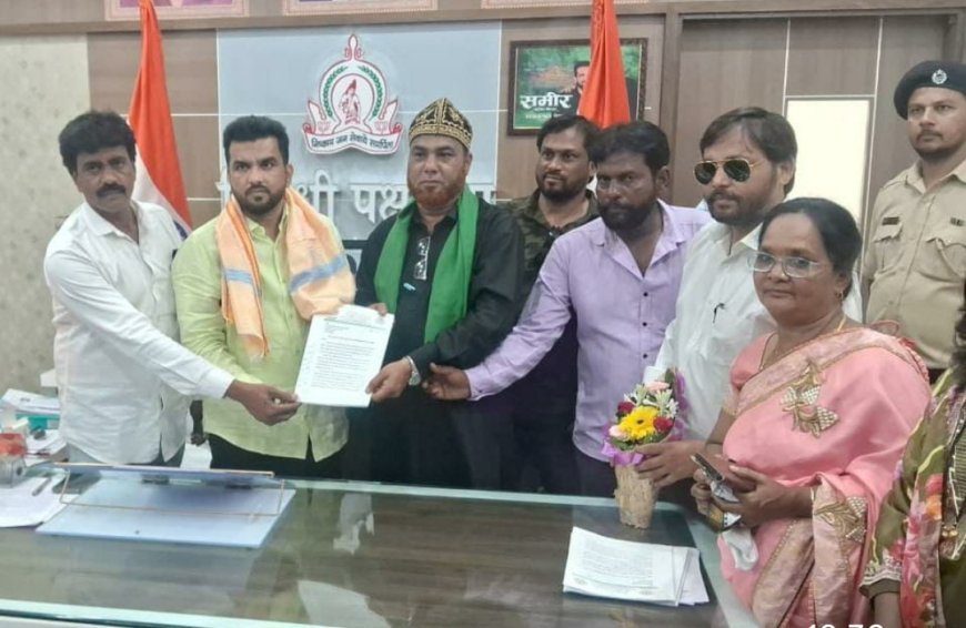 ऑल इंडिया बोर्ड मुतवली विंग तर्फे टॉम ऑफ मलिक अंबर दर्गाचे सुशोभीकरण करण्यासाठी महानगर पालिका प्रशासनास निवेदन