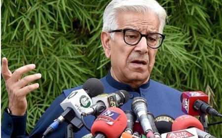 Khawaja Asif’s Kolkata Warning Puts India-Pakistan Military Tensions in Focus