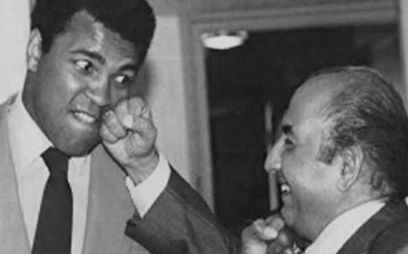 Two Legends, One Meeting: Mohammad Rafi and Muhammad Ali’s Memorable Encounter