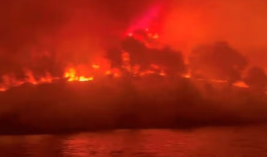 50 Boats Mobilised in Dramatic Rescue After Huge Fire Hits Resort