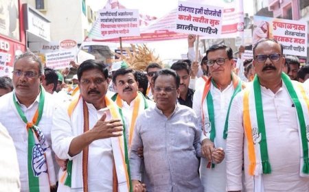 State Congress Leaders, MPs and MLAs Join ‘Jan Aakrosh’ March in Chhatrapati Sambhajinagar