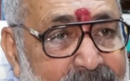 “You Came In The Name Of Youth, Now You Are With The Tukde-Tukde Gang”: Union Minister Giriraj Singh Slams CJP Founder Abhijit Deepke, Tells Him “Don’t Mistake Yourself For Bhagat Singh”